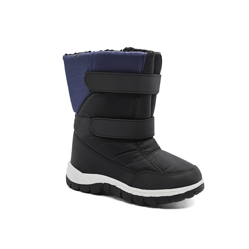 Kids snow boots 