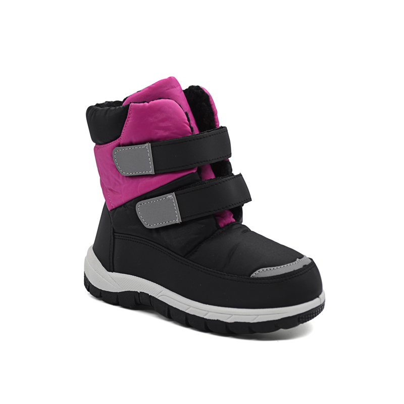 Kids snow boots 