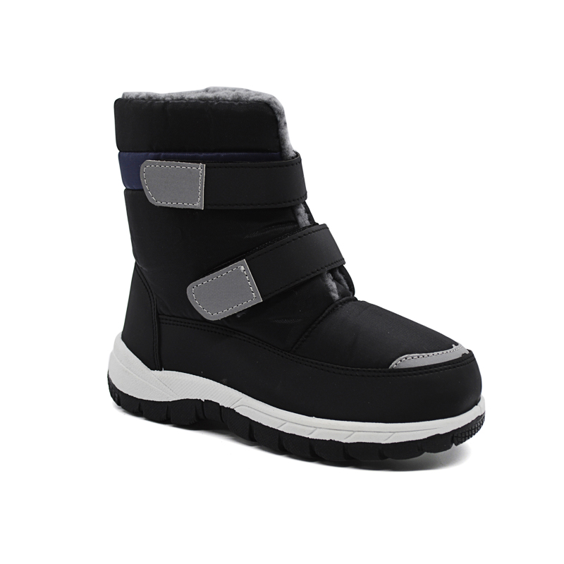 Kids snow boots 